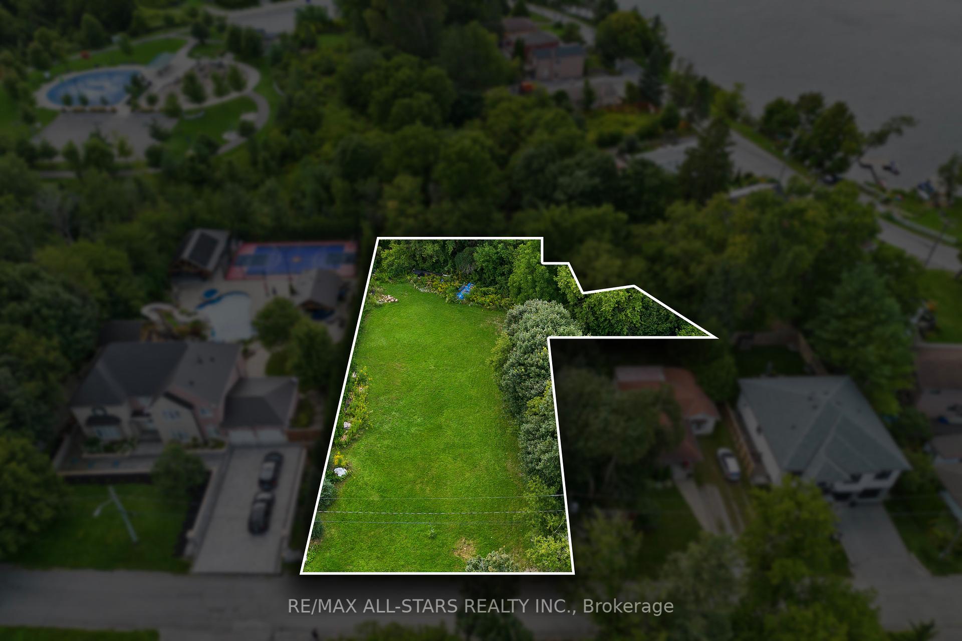 12 Churchill Drive S, Whitchurch-Stouffville