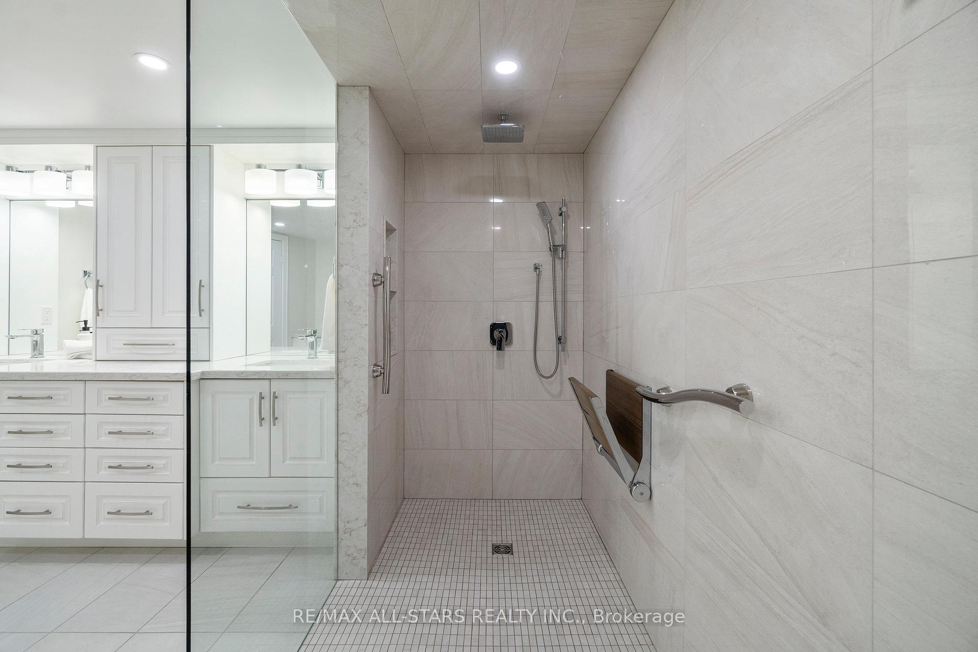 610 Bullock Drive 611