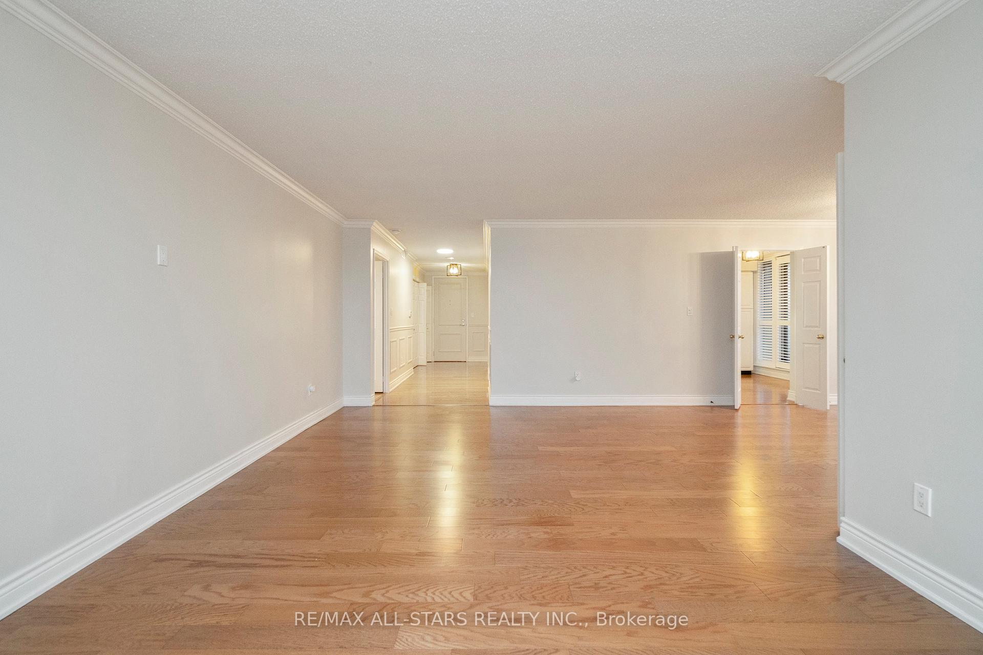 610 Bullock Drive 404