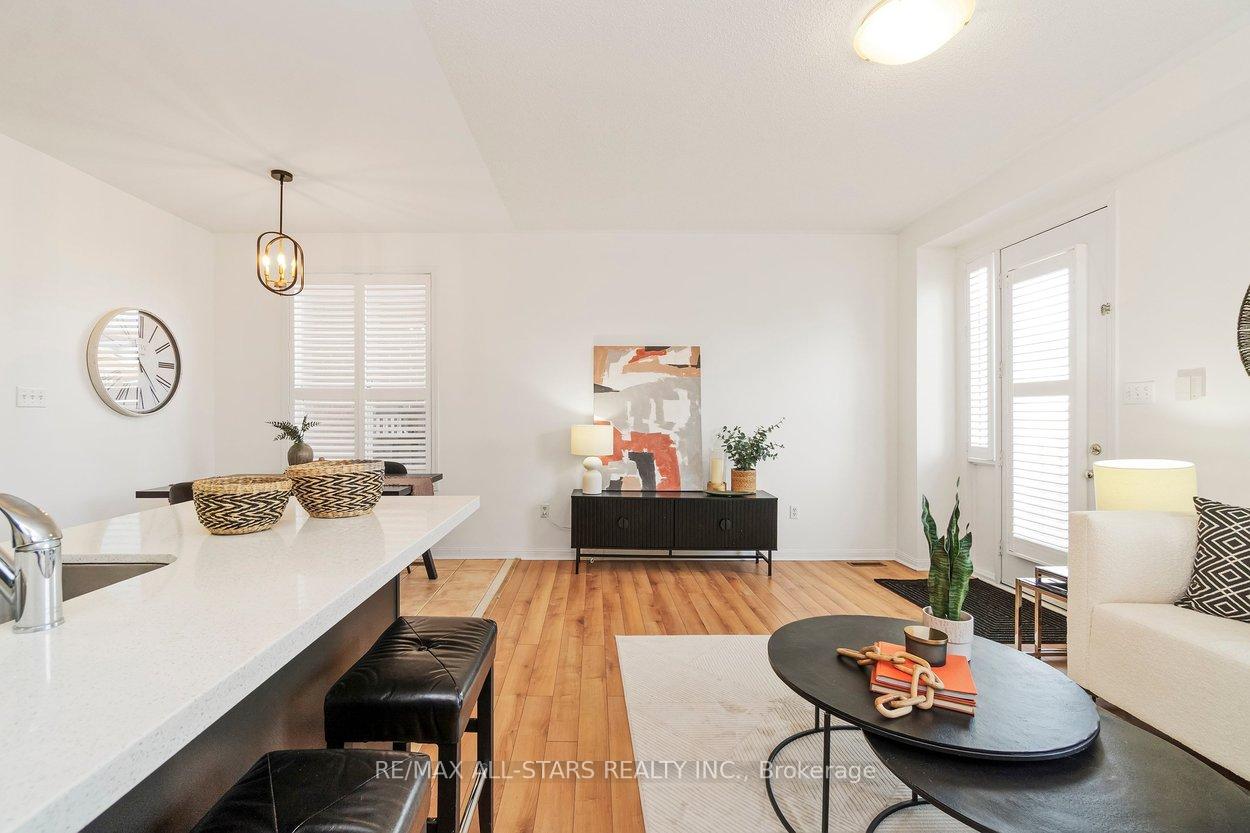 33 Christian Reesor Park Avenue, Markham, ON L6B 1B6, Markham ON, L6B 1B6