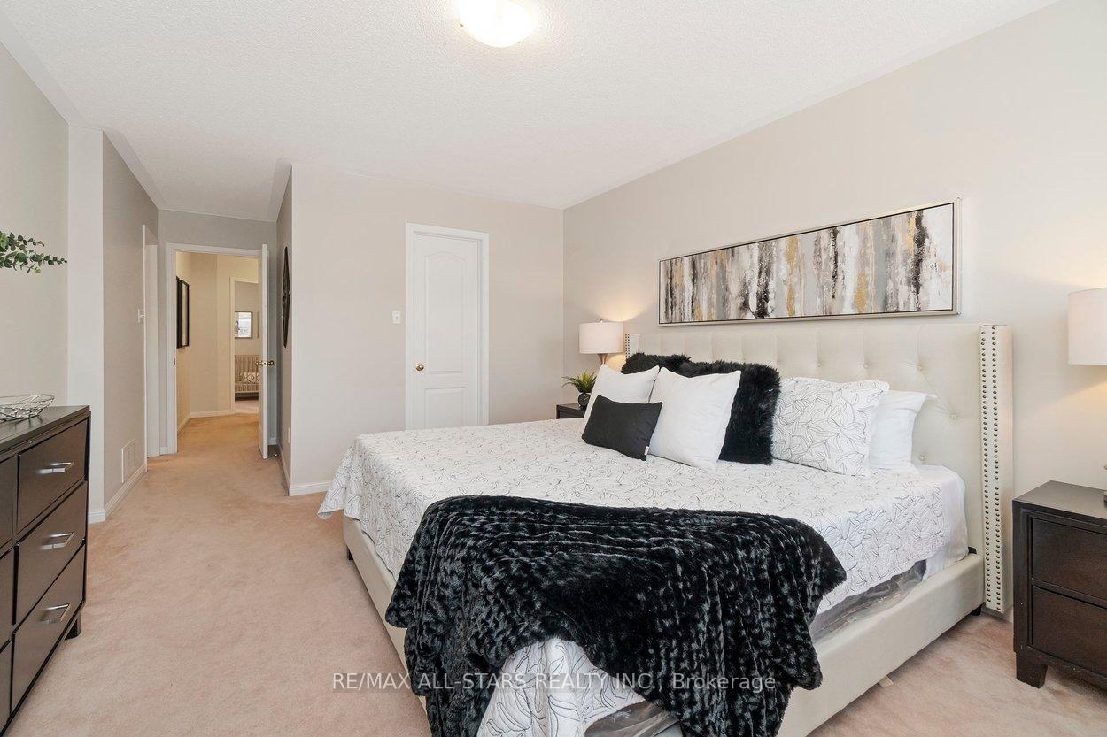 33 Christian Reesor Park Avenue, Markham, ON L6B 1B6, Markham ON, L6B 1B6