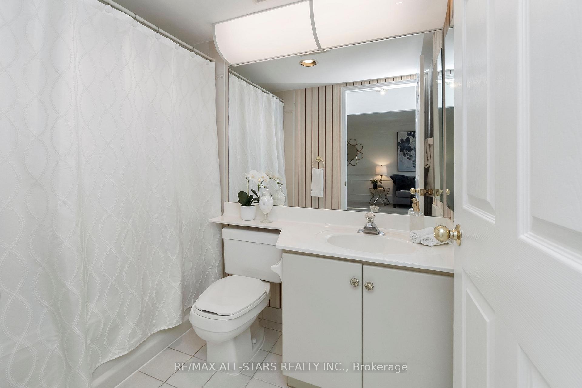 610 Bullock Drive 701, Markham, ON L3R 0G1, Markham ON, L3R 0G1