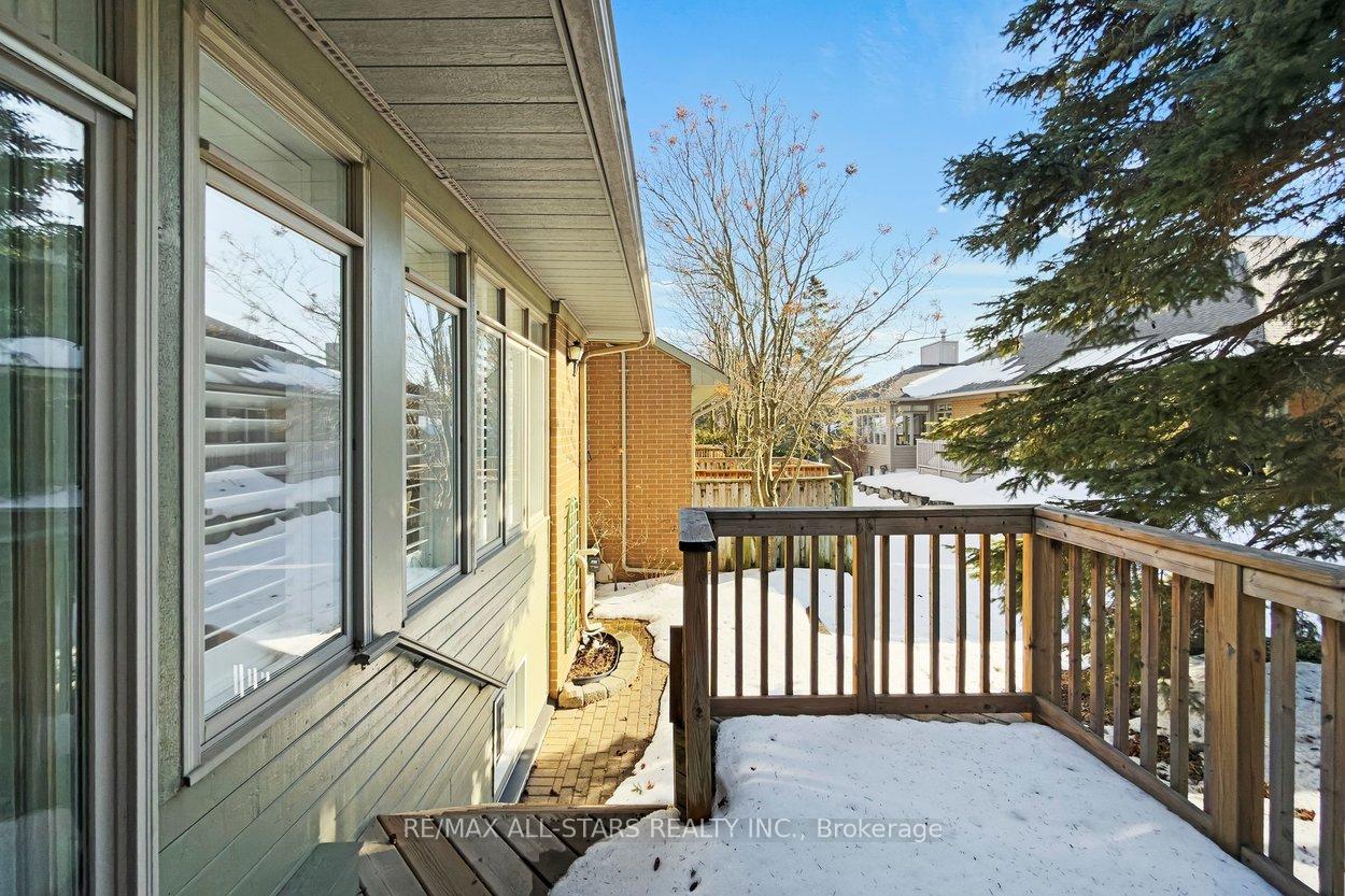 1 Christina Falls Way, Markham, ON L6E 1B4, Markham ON, L6E 1B4