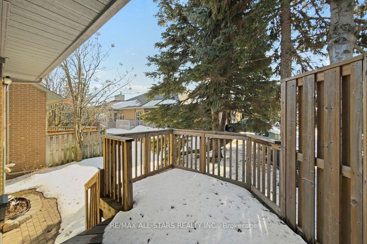 1 Christina Falls Way, Markham, ON L6E 1B4, Markham ON, L6E 1B4