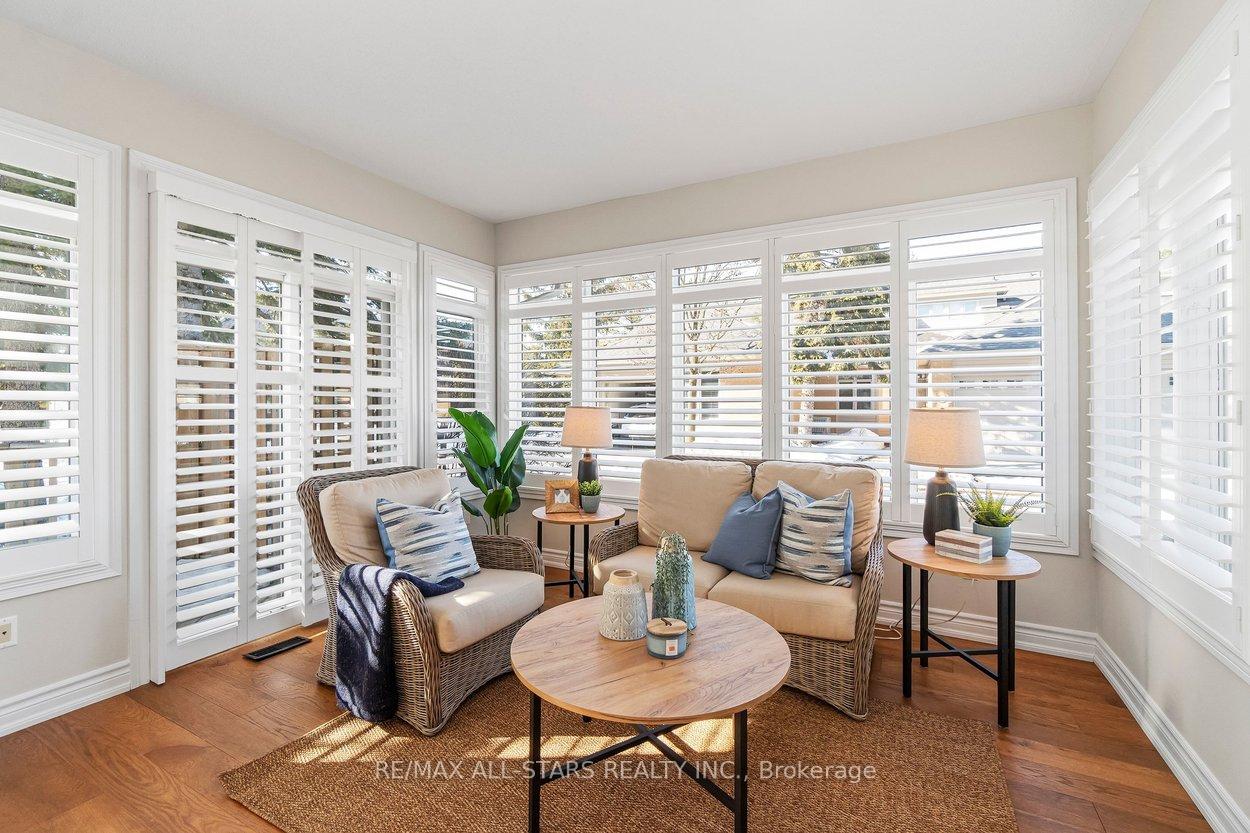 1 Christina Falls Way, Markham, ON L6E 1B4, Markham ON, L6E 1B4