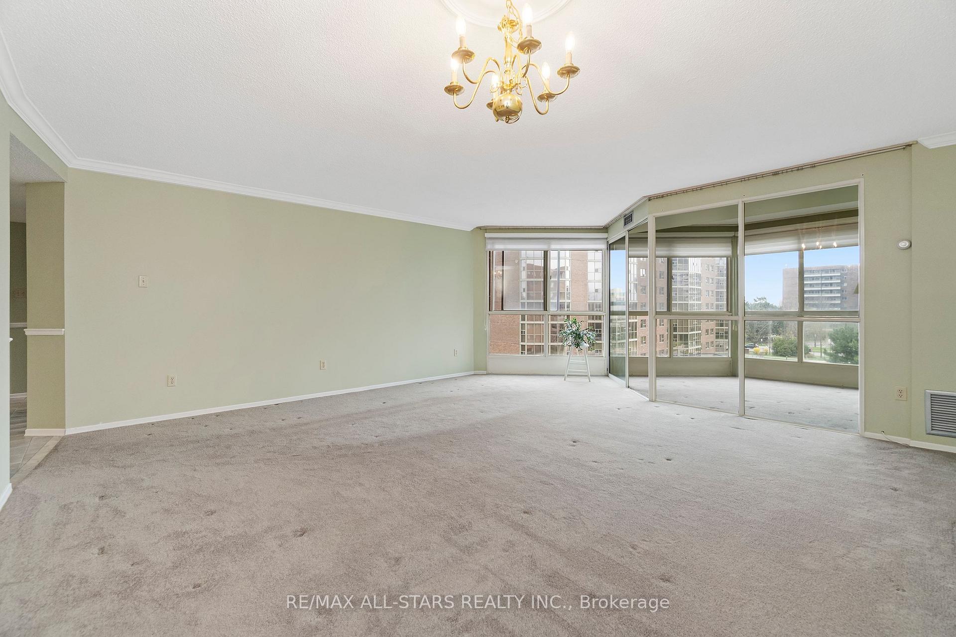 5 Weldrick Road W 506