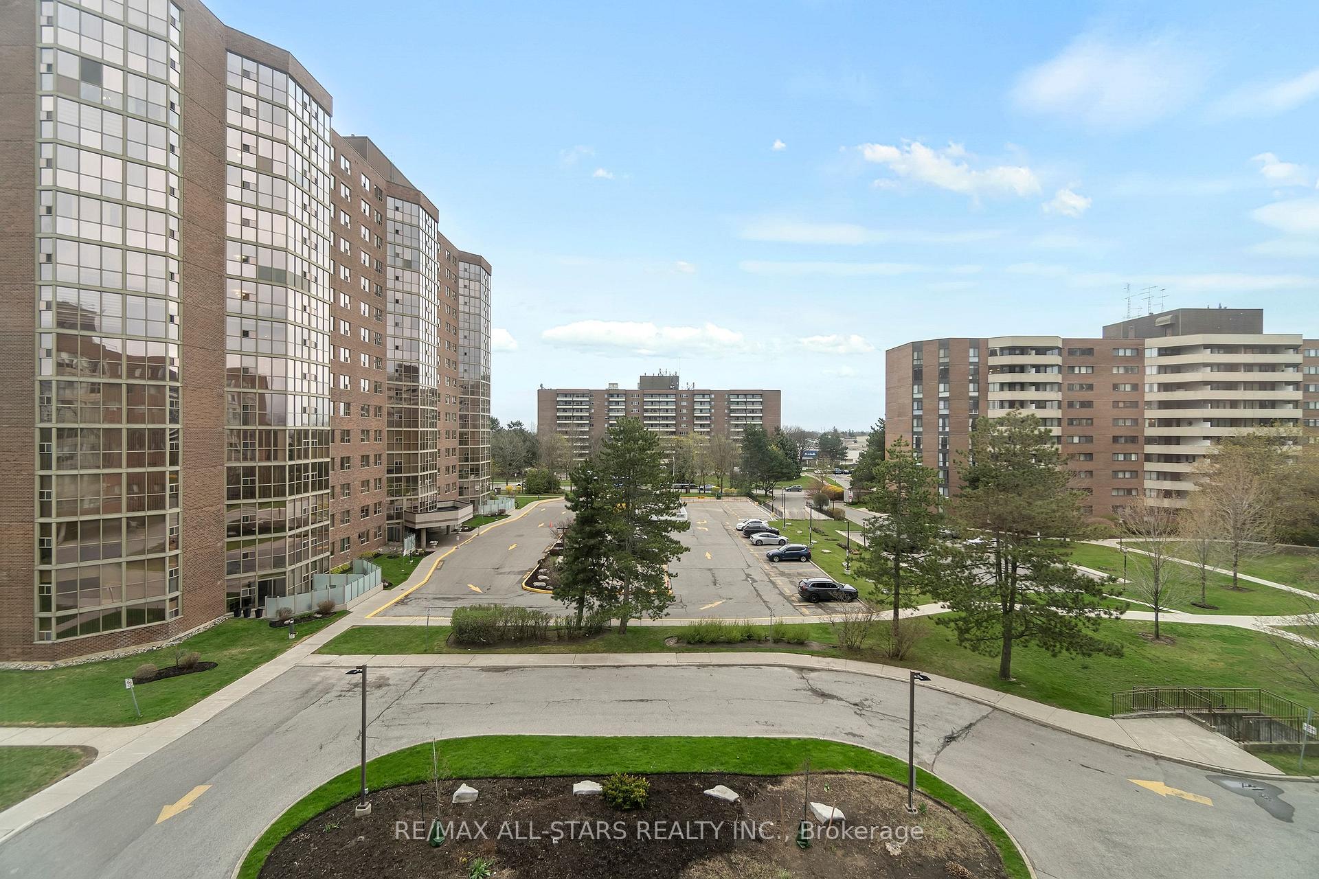 5 Weldrick Road W 506
