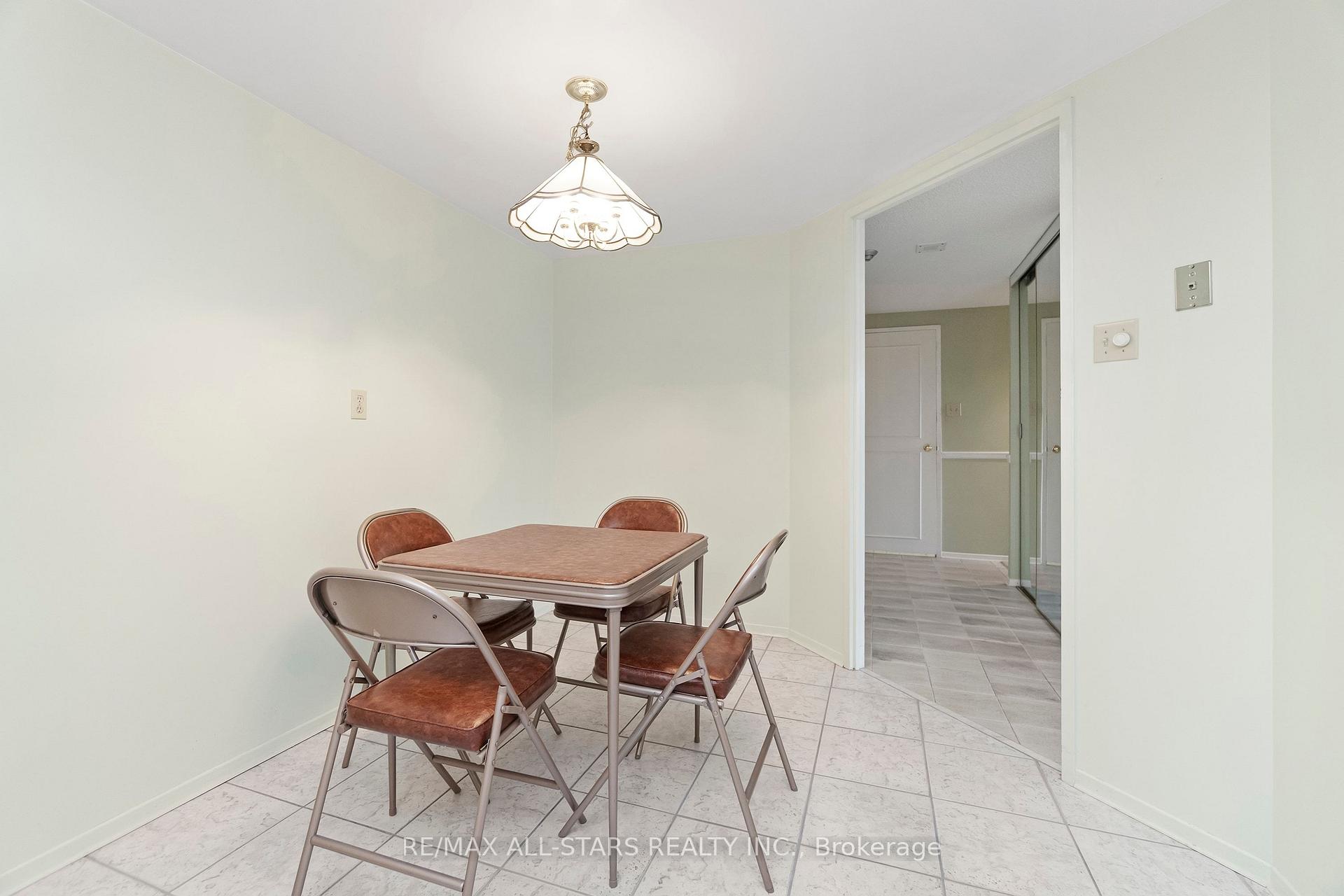 5 Weldrick Road W 506