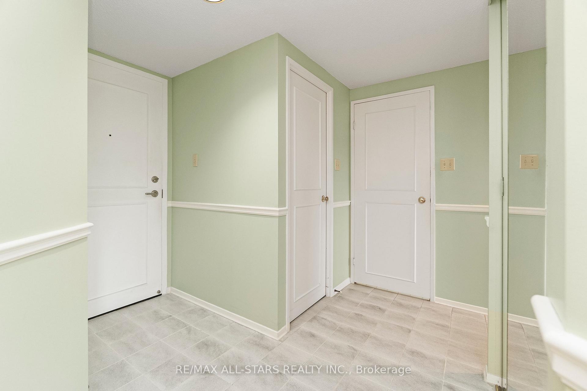 5 Weldrick Road W 506