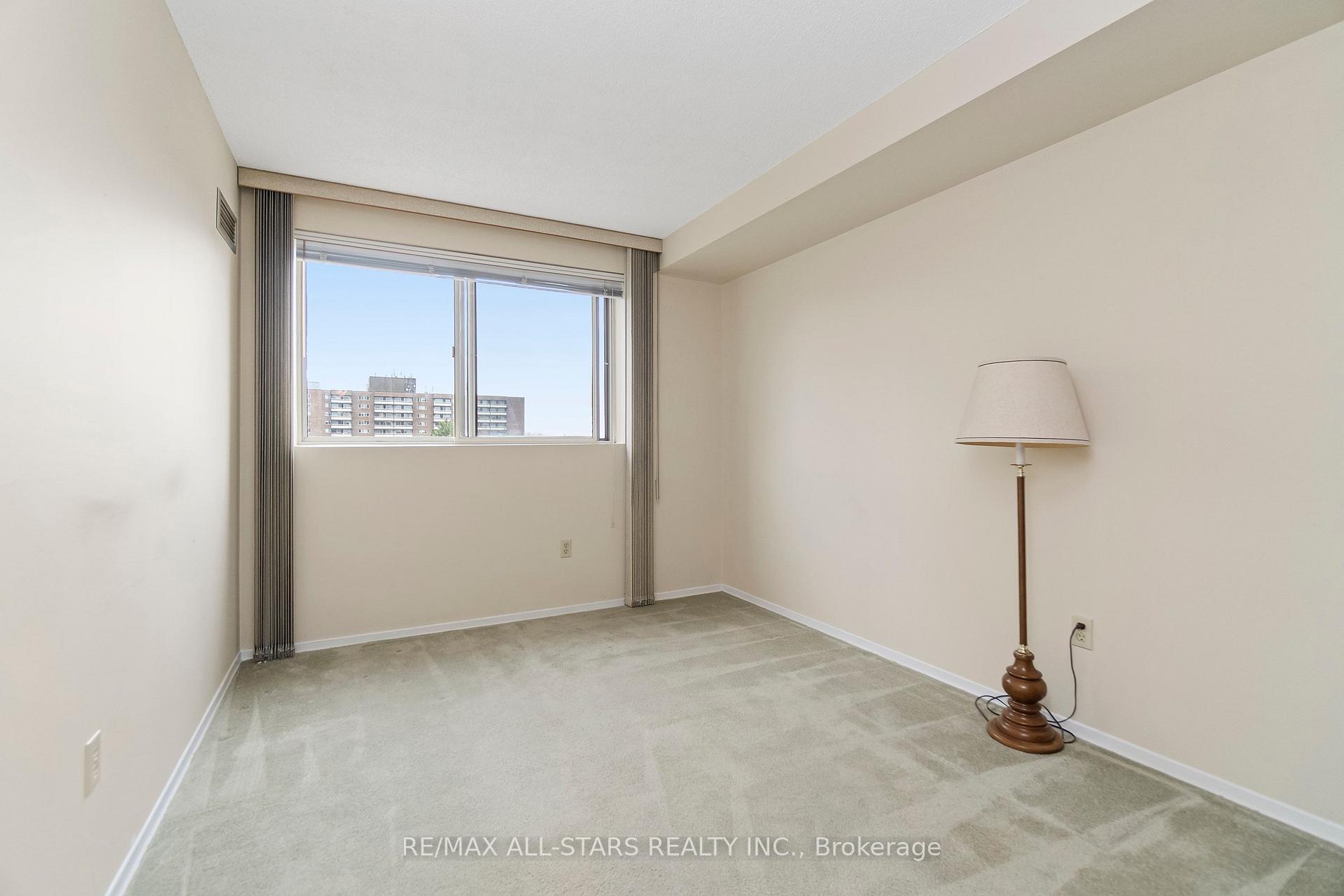 5 Weldrick Road W 506