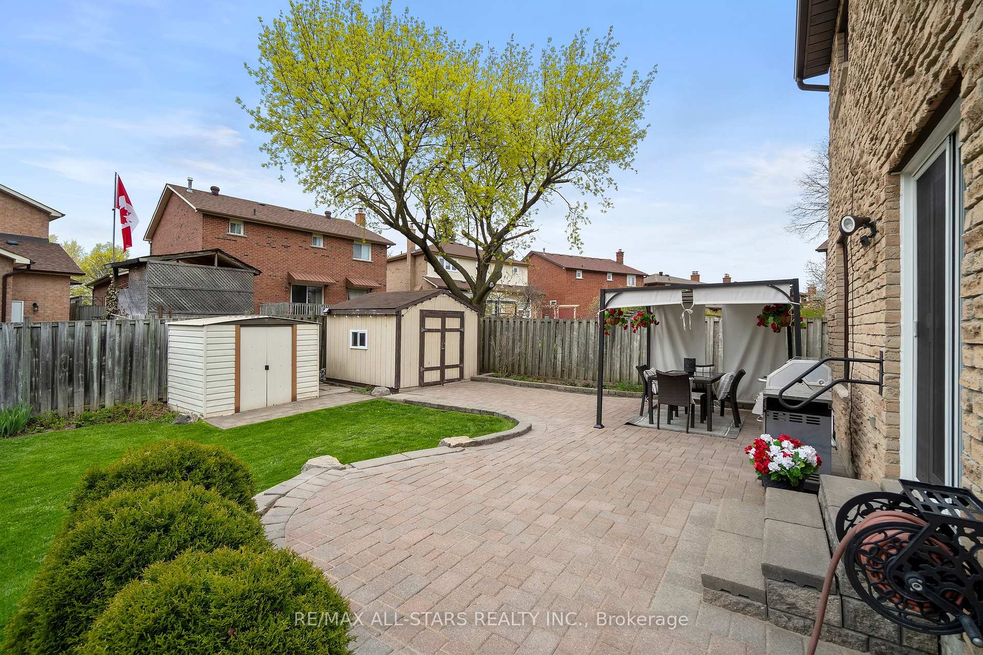 96 Tunney Crescent