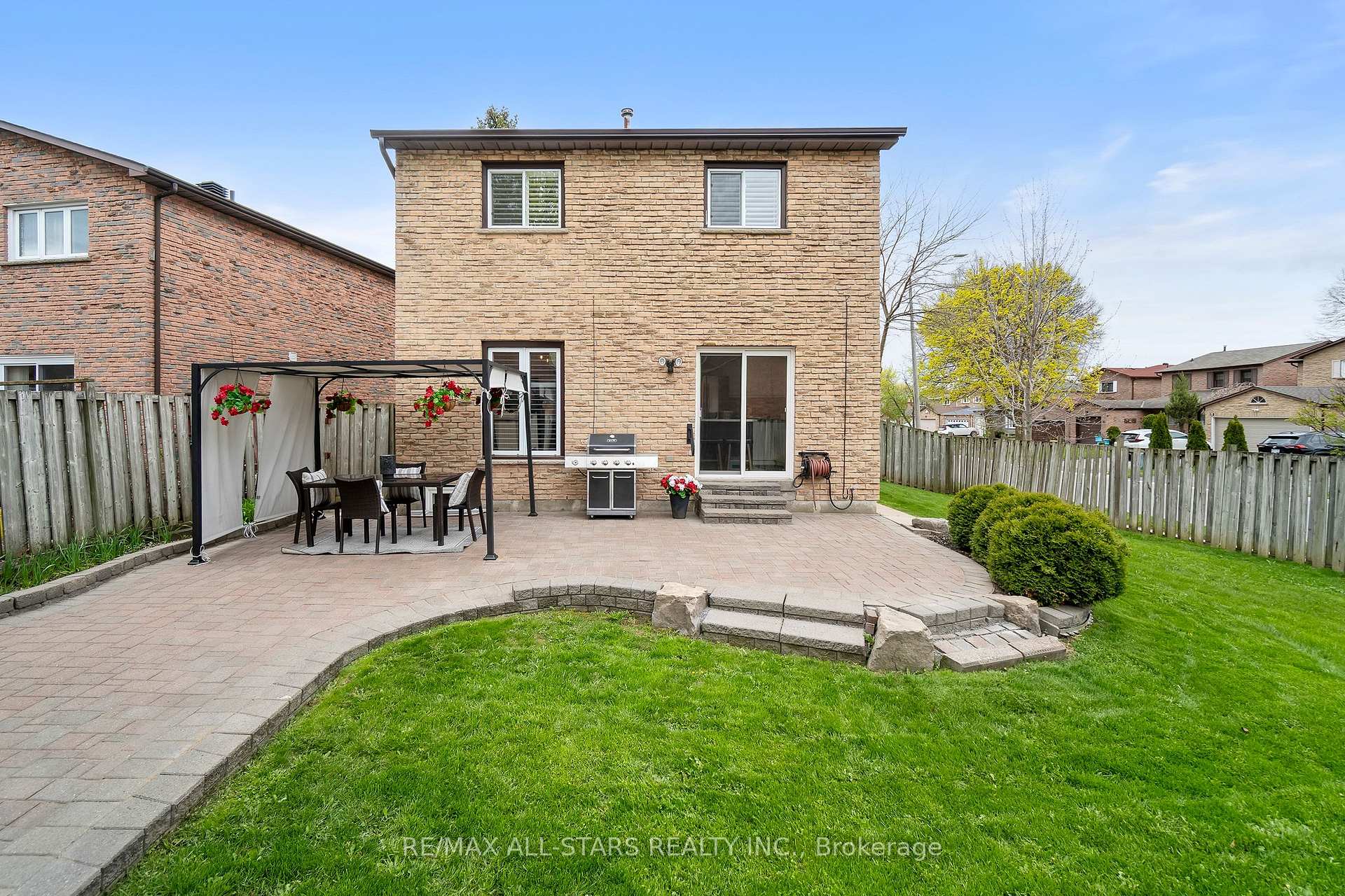 96 Tunney Crescent