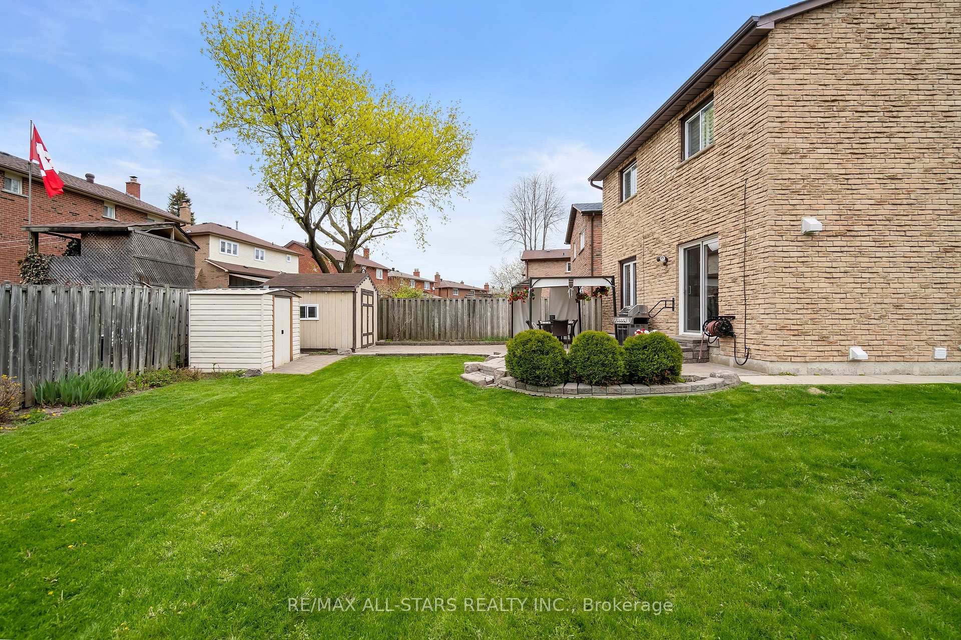 96 Tunney Crescent