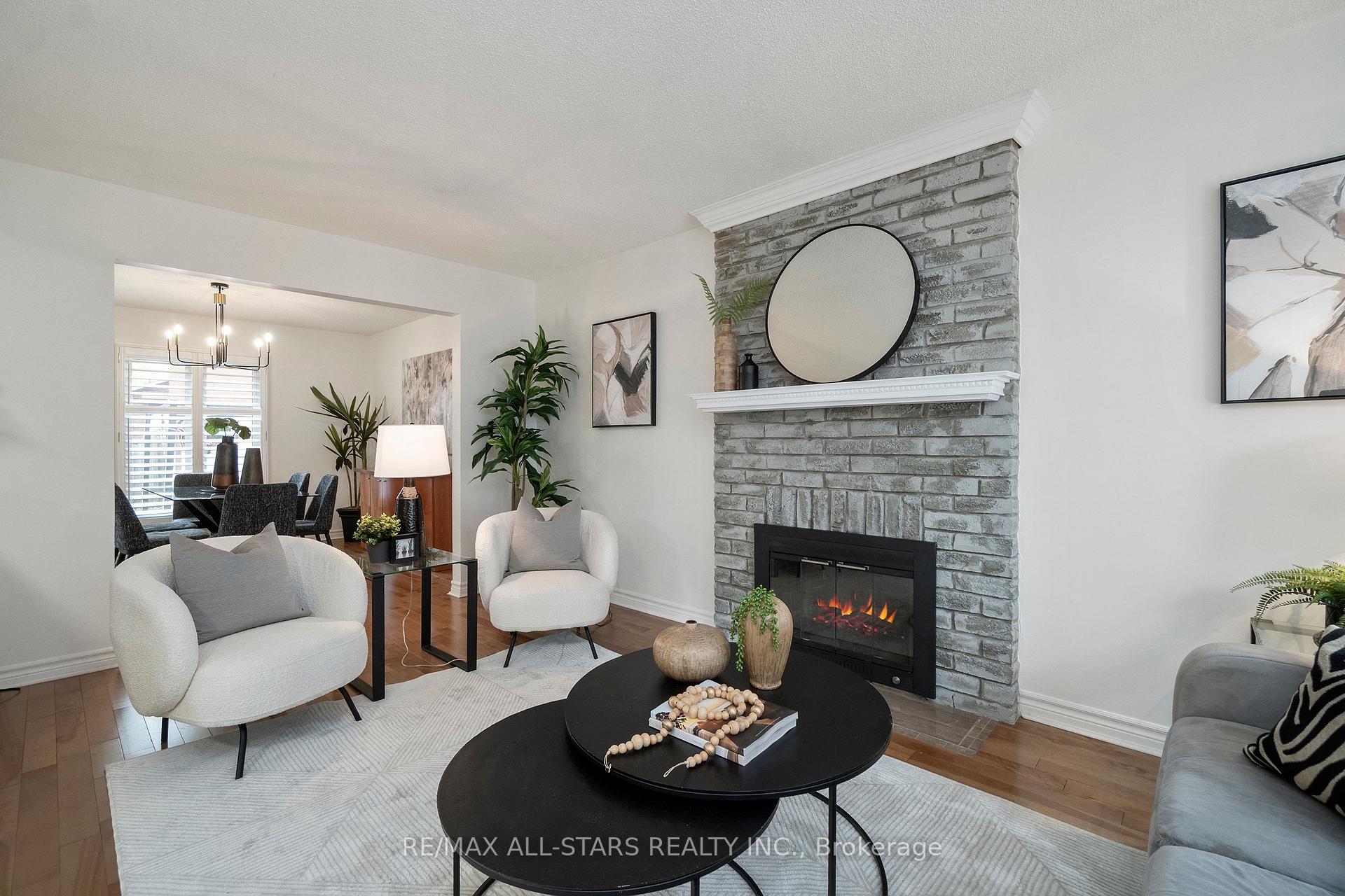 96 Tunney Crescent