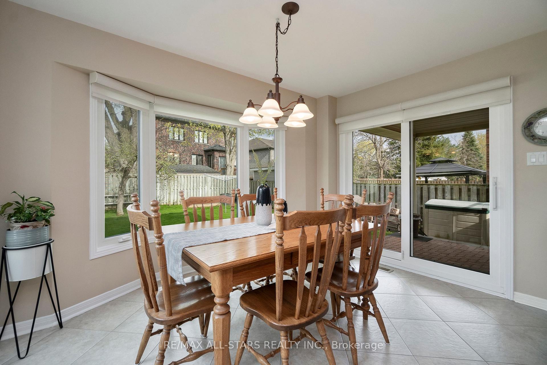 33 Carpenter Court
