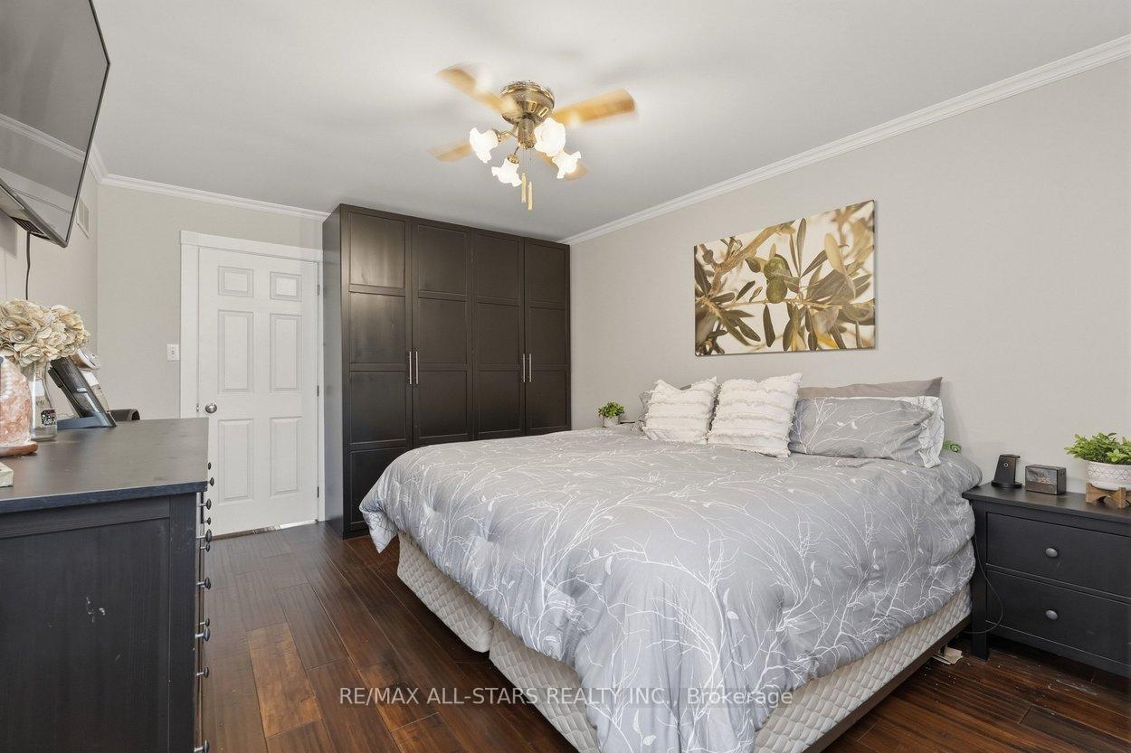 9 Tudor Place