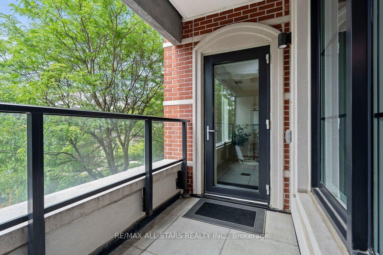 20 Fred Varley Drive 219