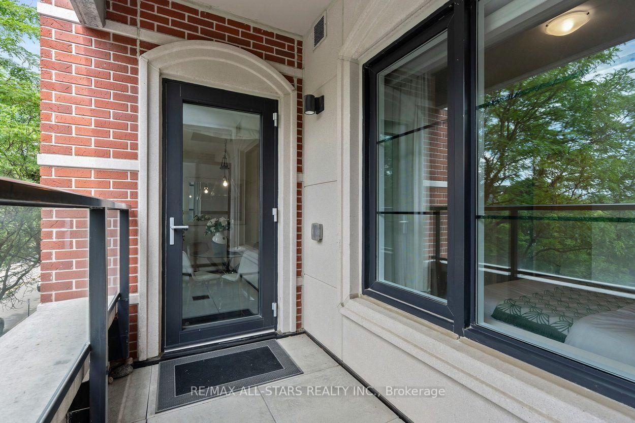 20 Fred Varley Drive 219