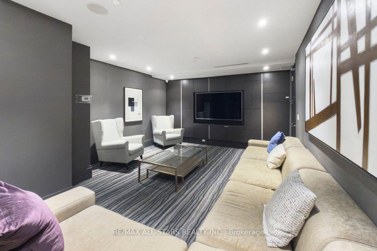 20 Fred Varley Drive 219