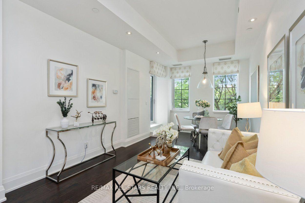 20 Fred Varley Drive 219