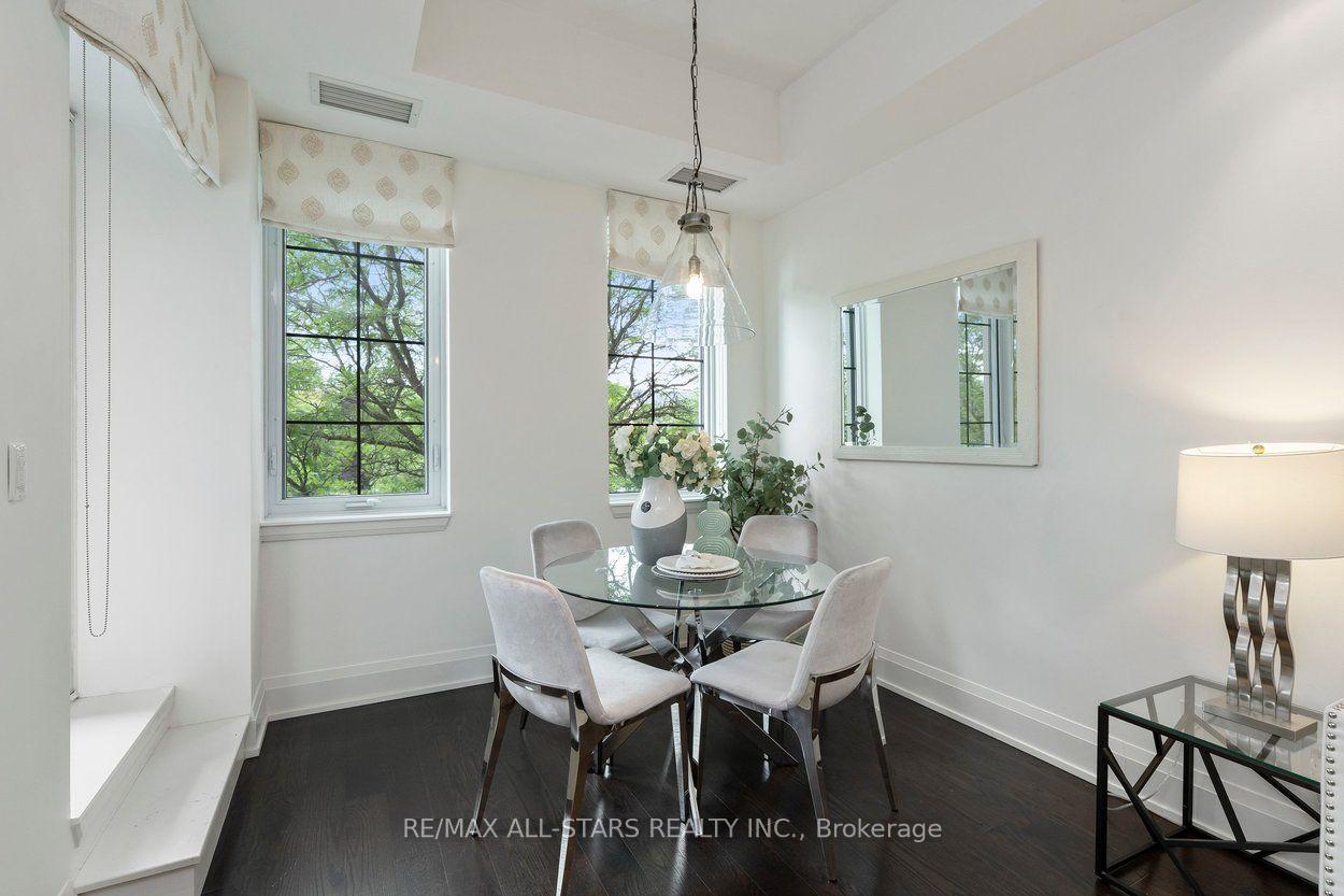 20 Fred Varley Drive 219