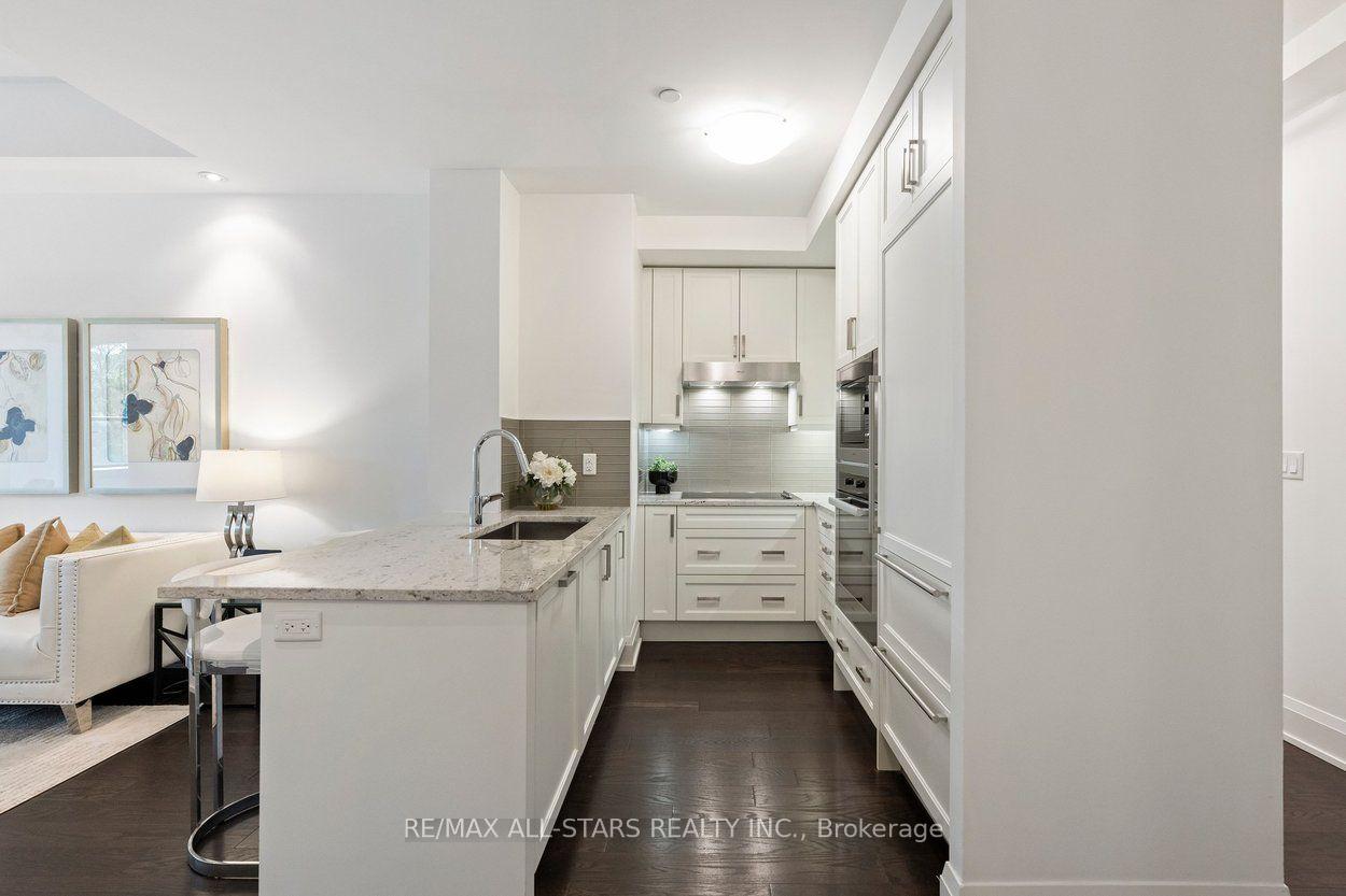 20 Fred Varley Drive 219