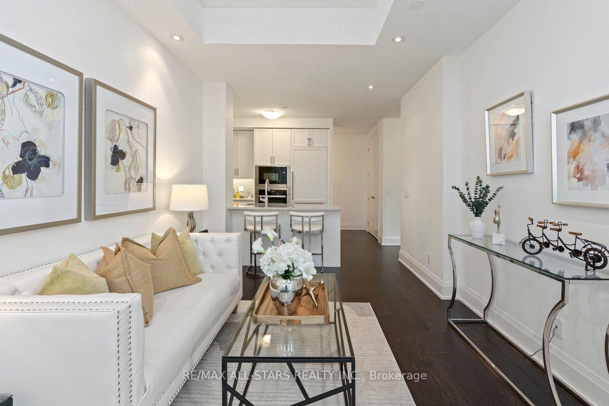 20 Fred Varley Drive 219