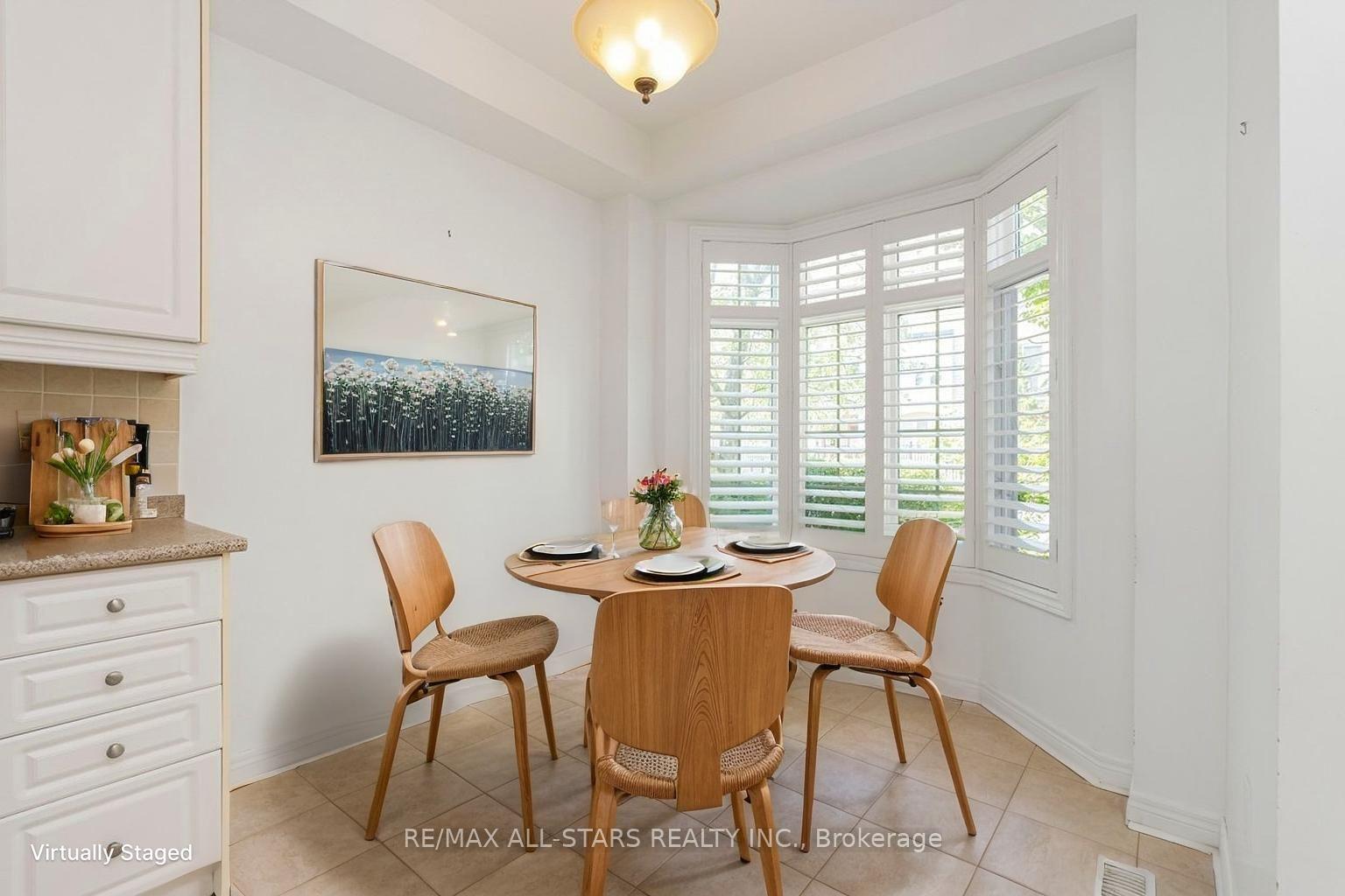 113 Louisbourg Way