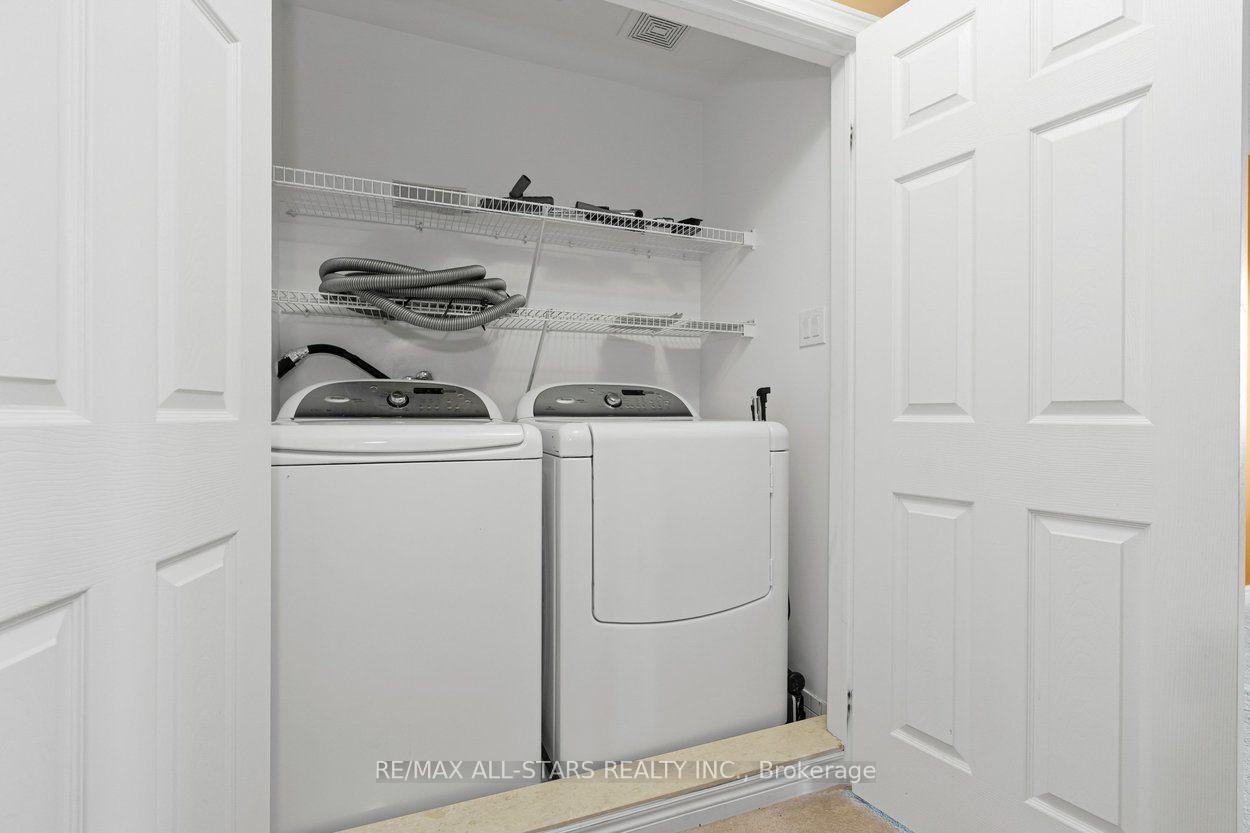 113 Louisbourg Way