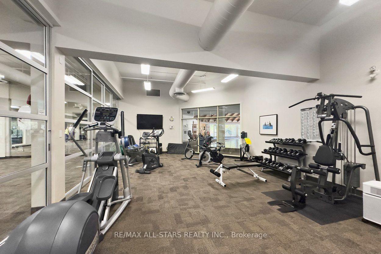 113 Louisbourg Way