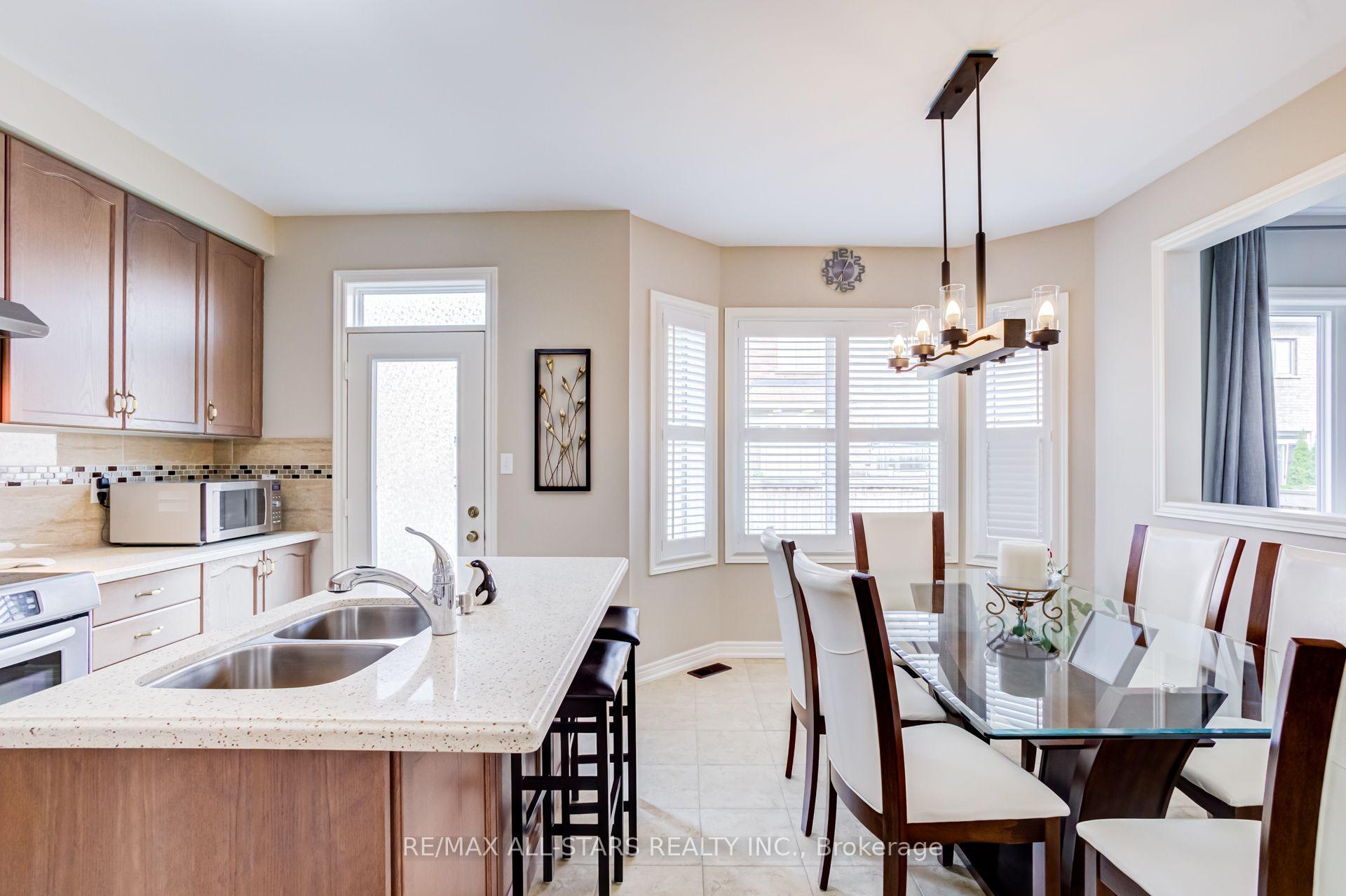 102 Creekland Avenue