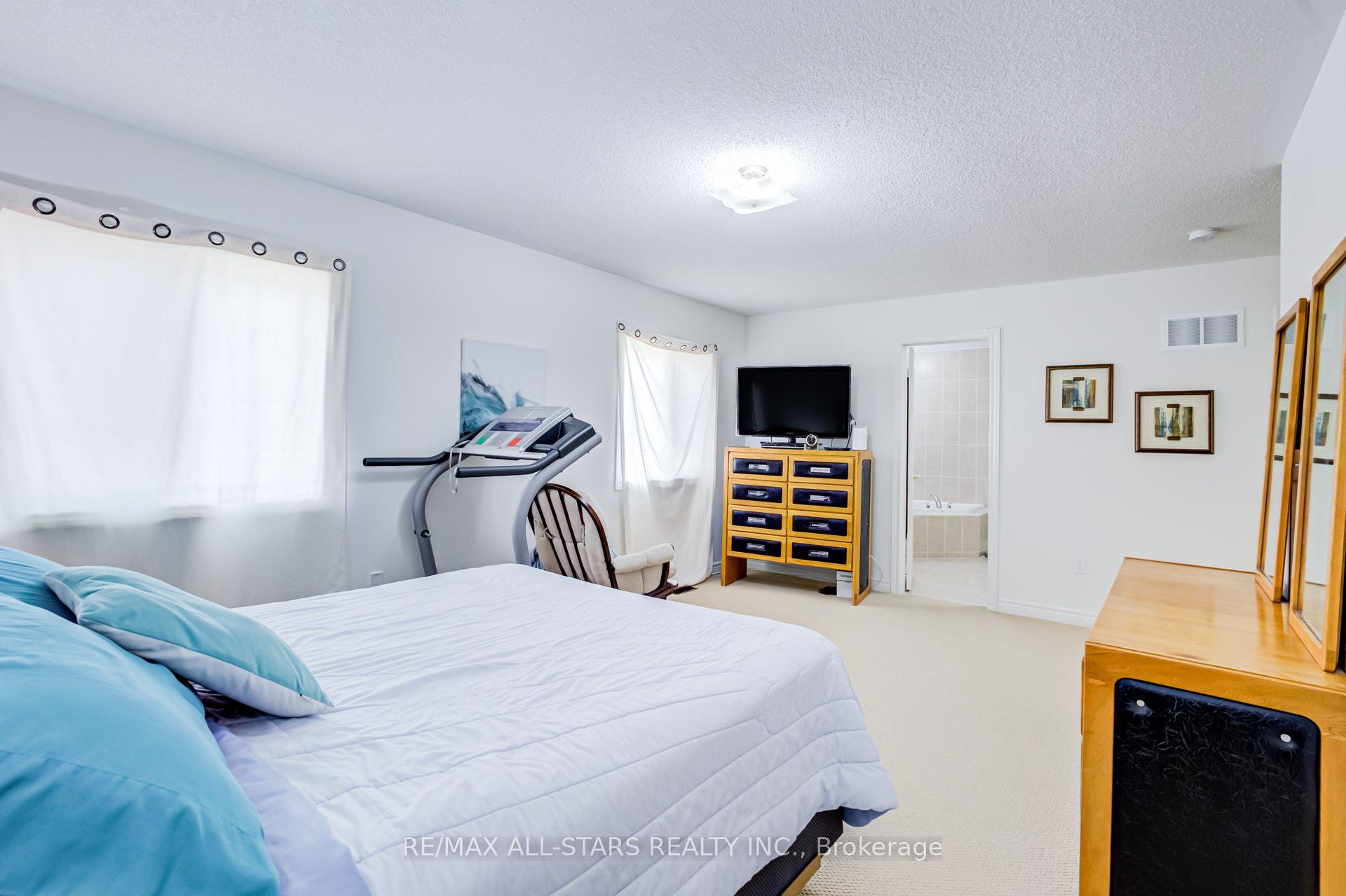 102 Creekland Avenue