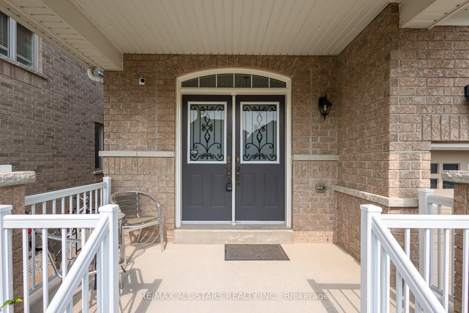 102 Creekland Avenue