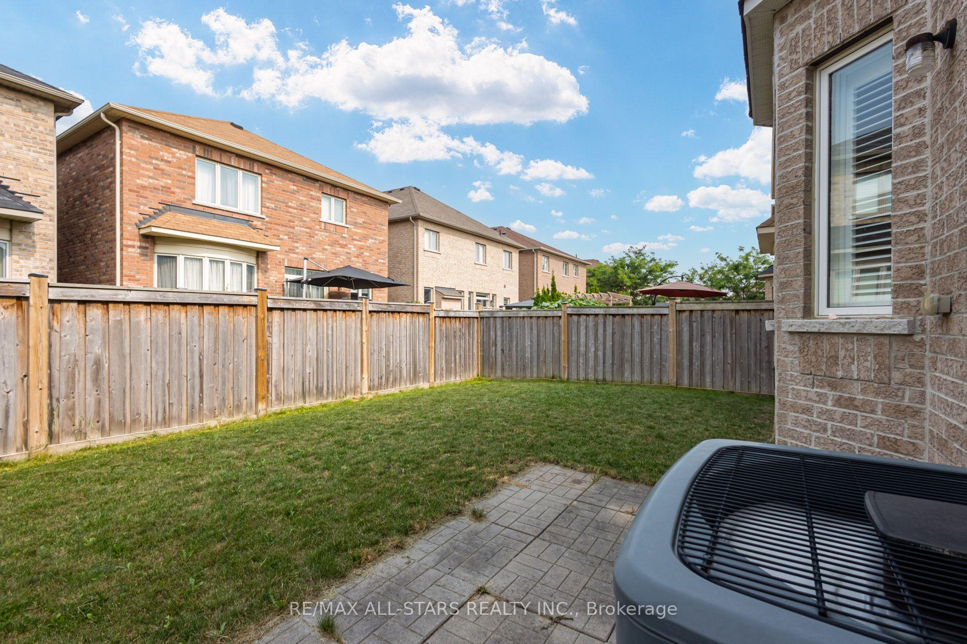 102 Creekland Avenue
