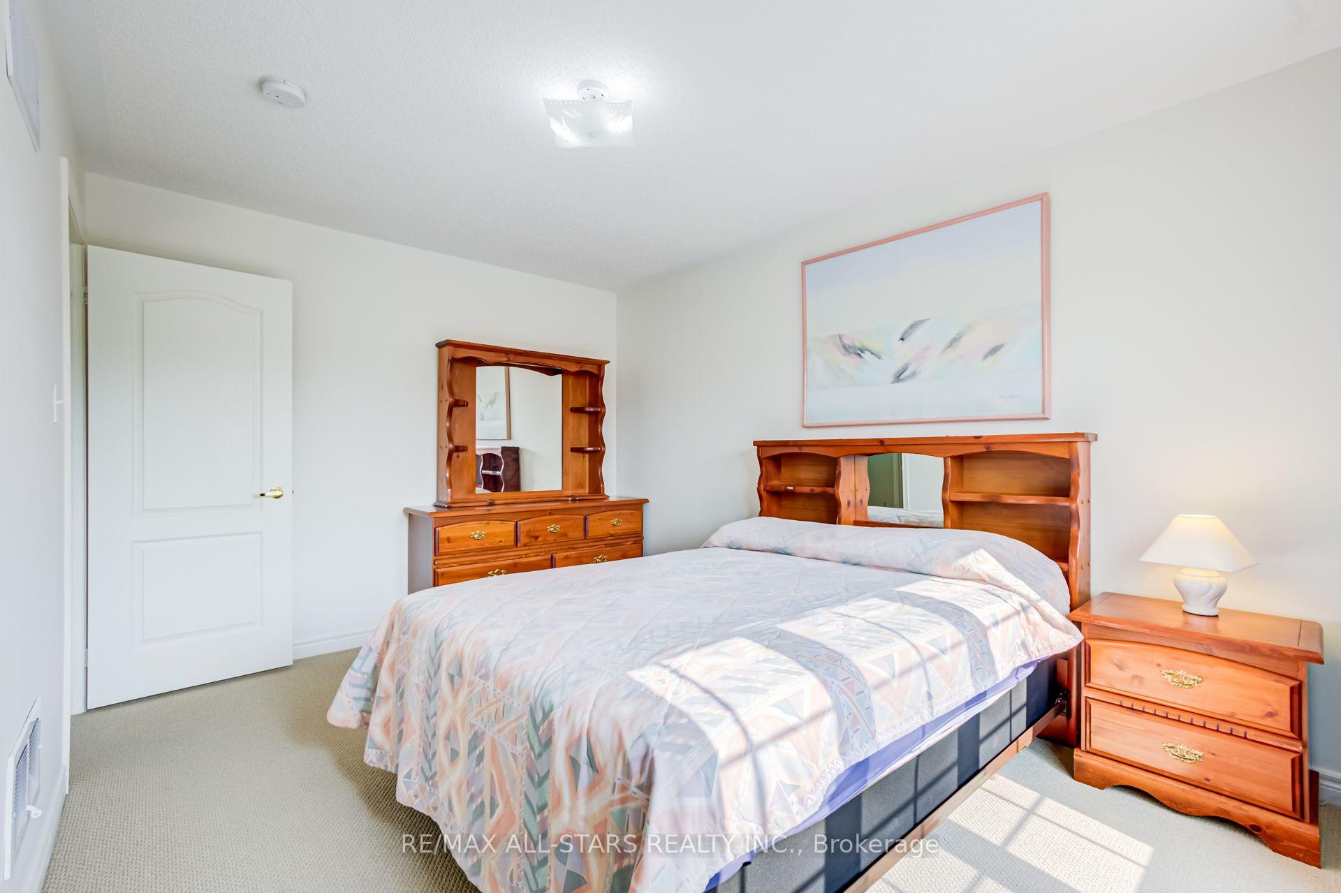 102 Creekland Avenue