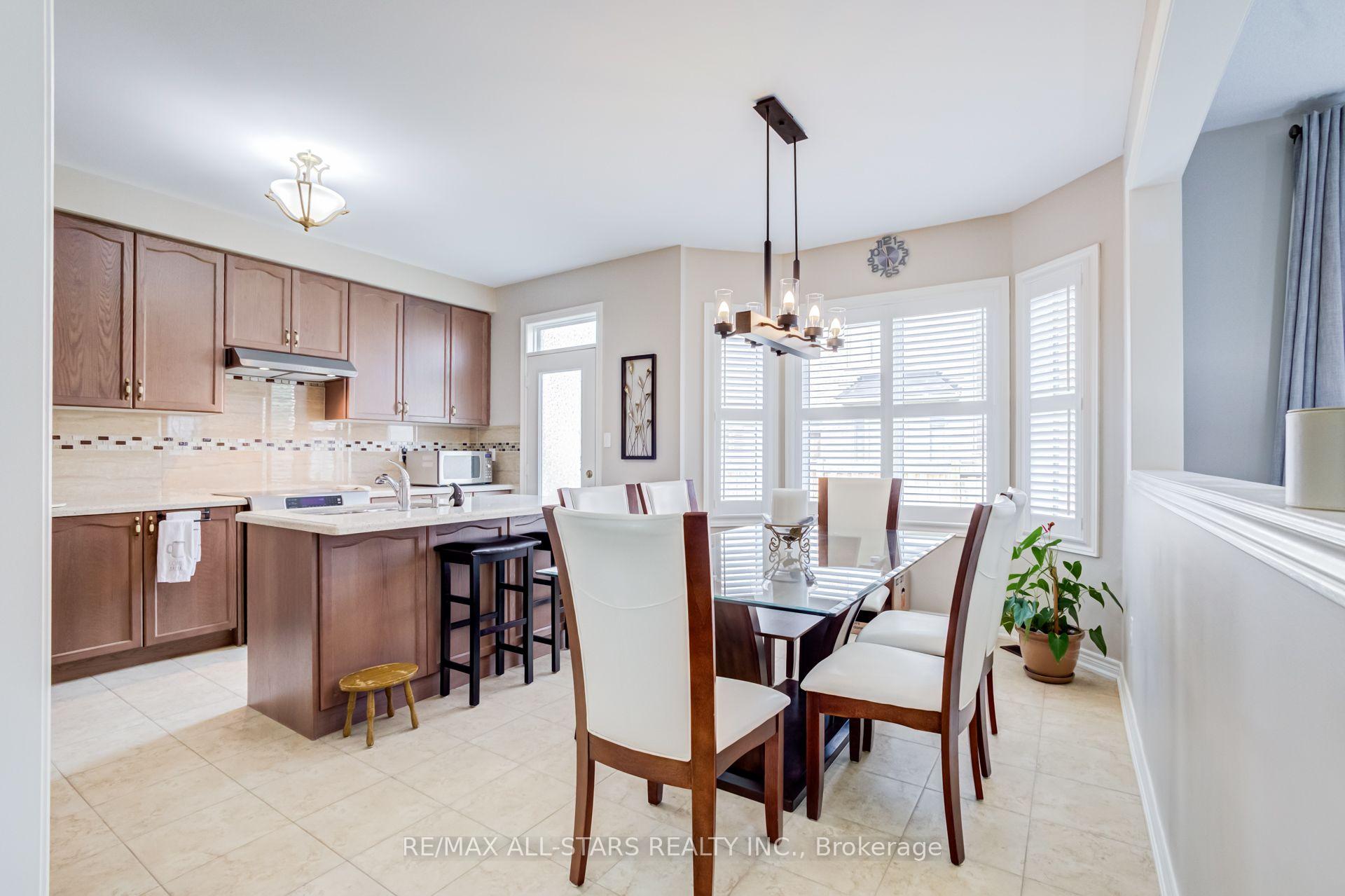 102 Creekland Avenue