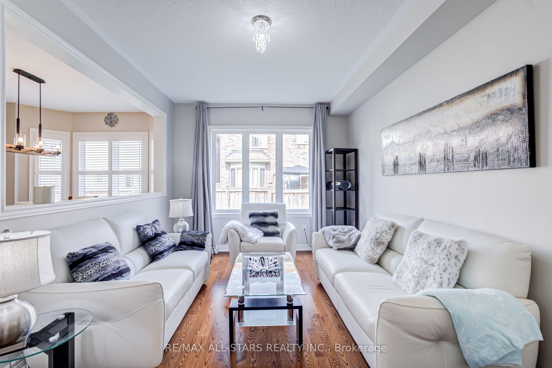 102 Creekland Avenue