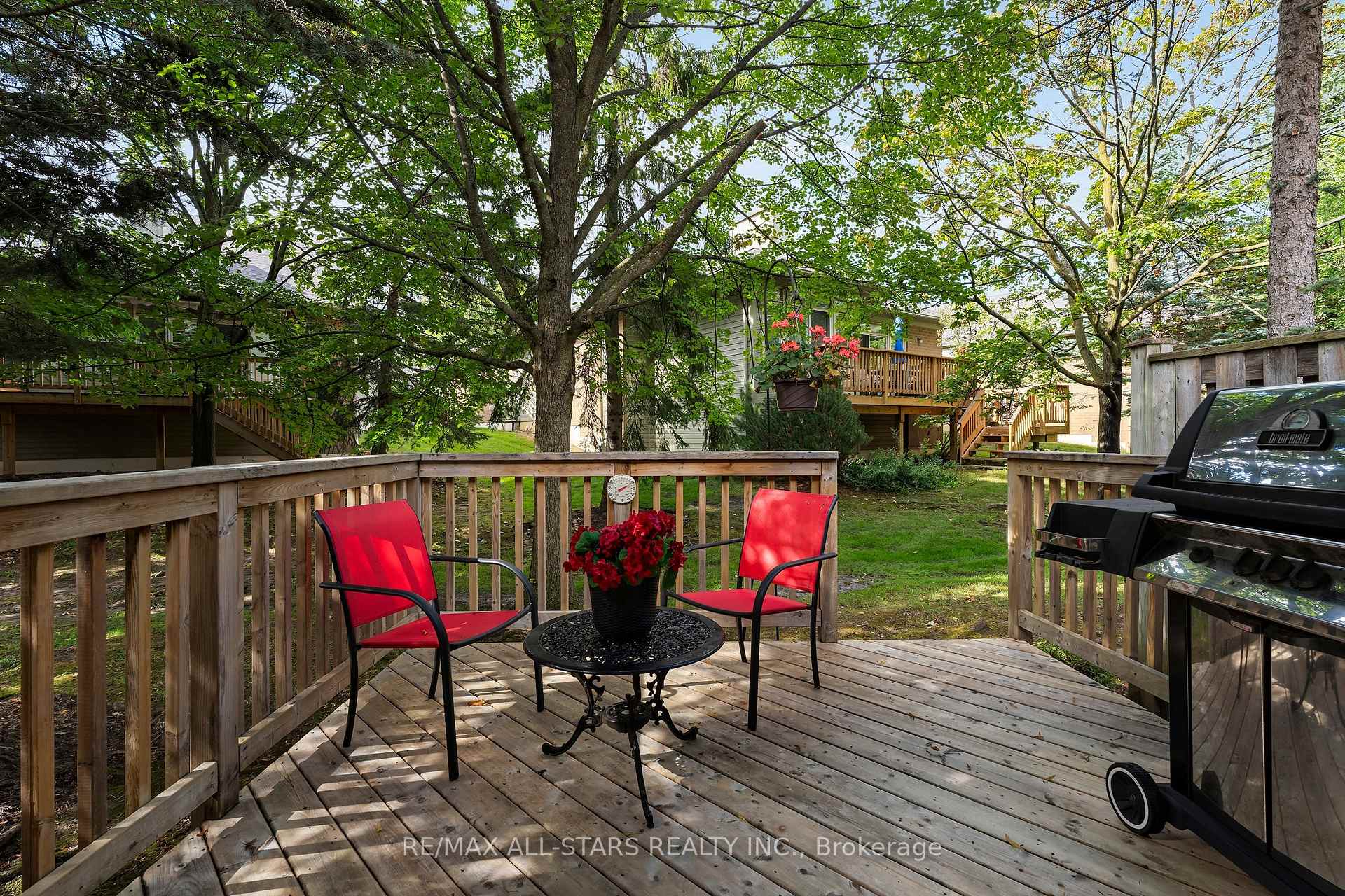 16 Kingfisher Cove Way