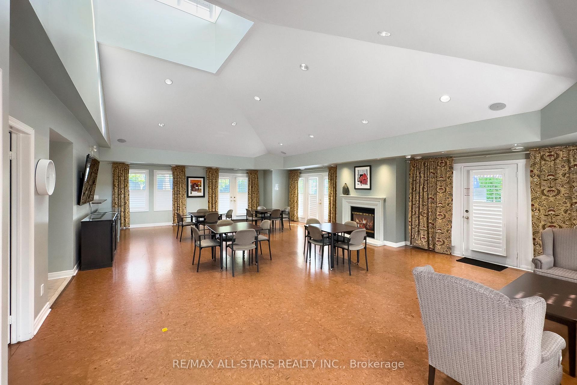 16 Kingfisher Cove Way