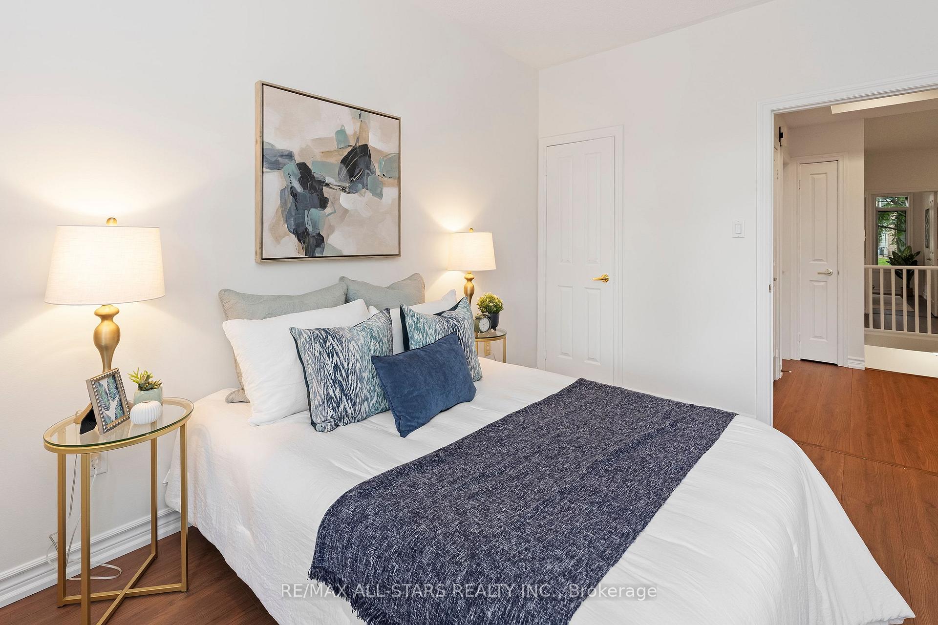 16 Kingfisher Cove Way