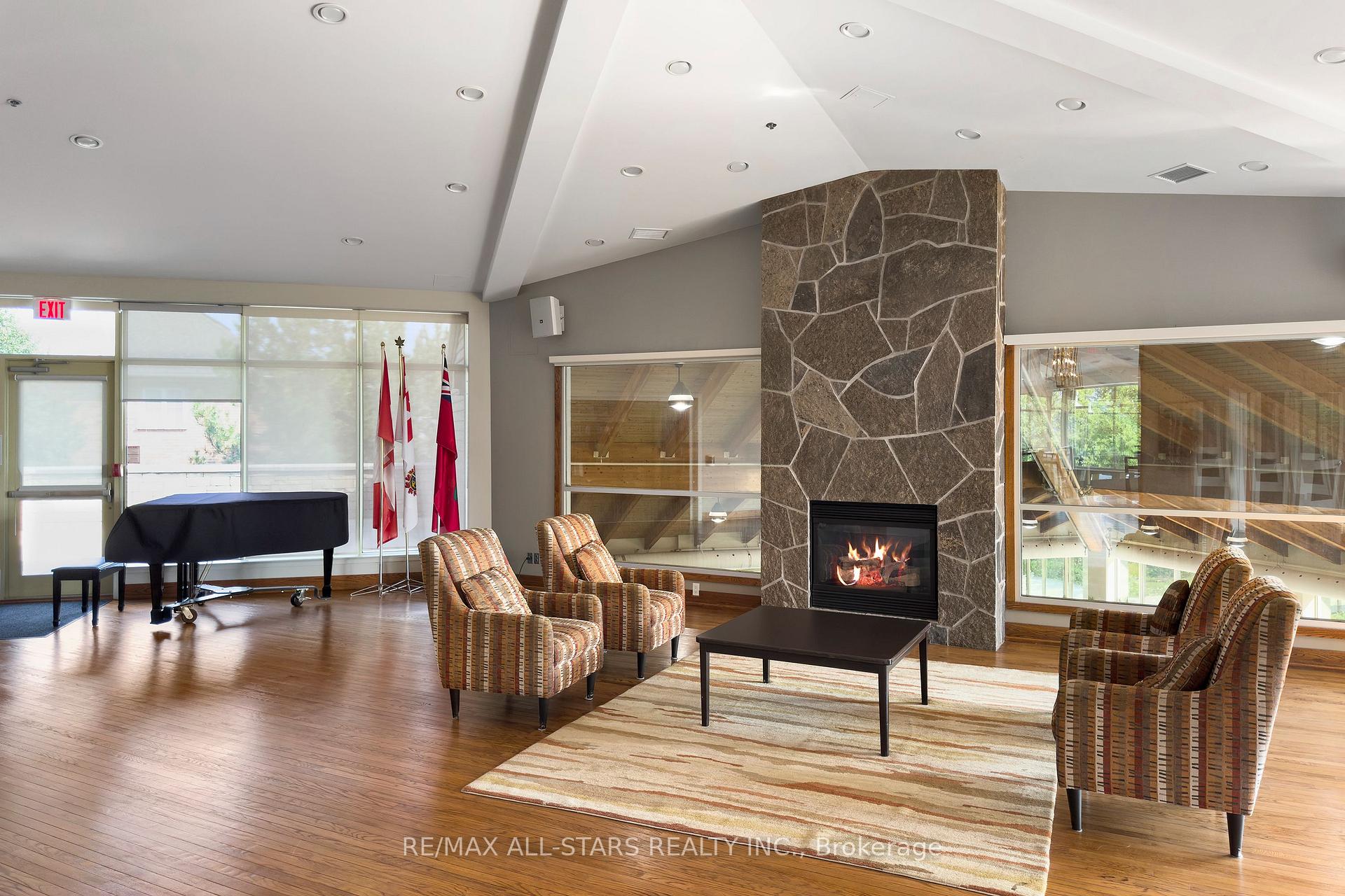 16 Kingfisher Cove Way