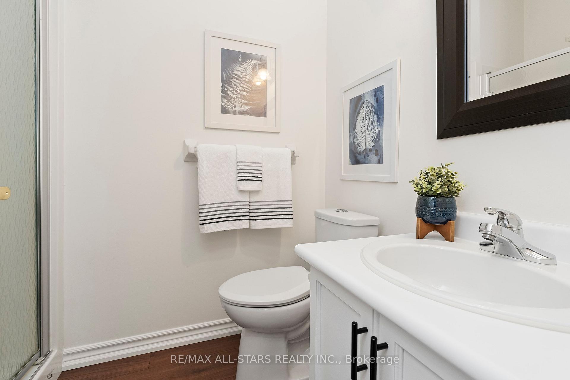 16 Kingfisher Cove Way