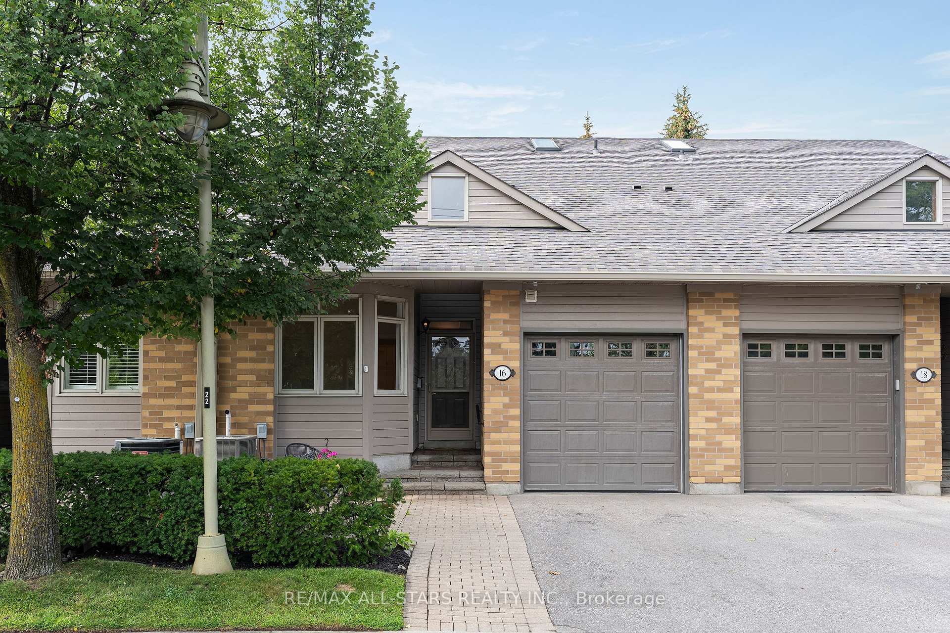 16 Kingfisher Cove Way