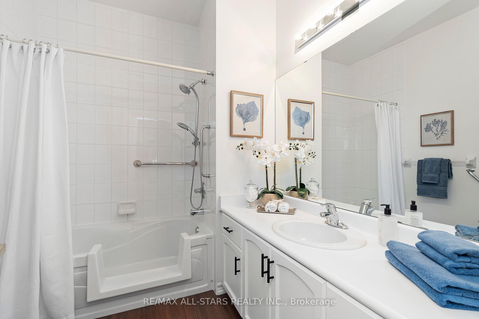 16 Kingfisher Cove Way