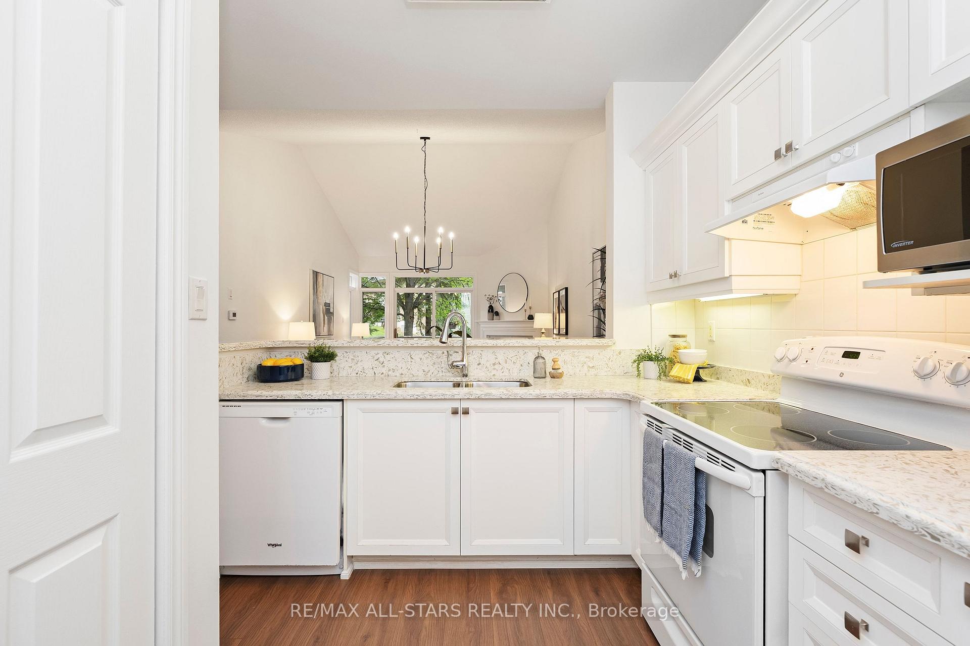 16 Kingfisher Cove Way