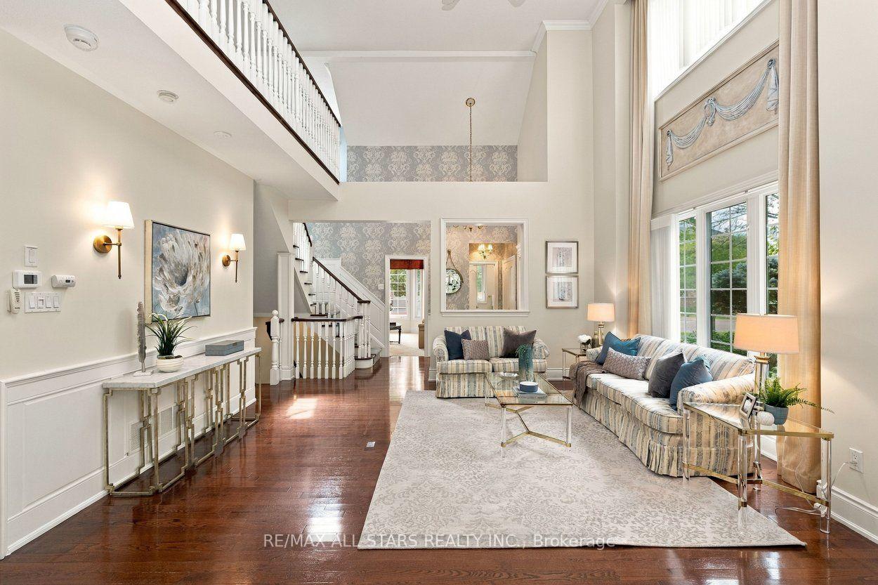 111 Lakeside Vista Way