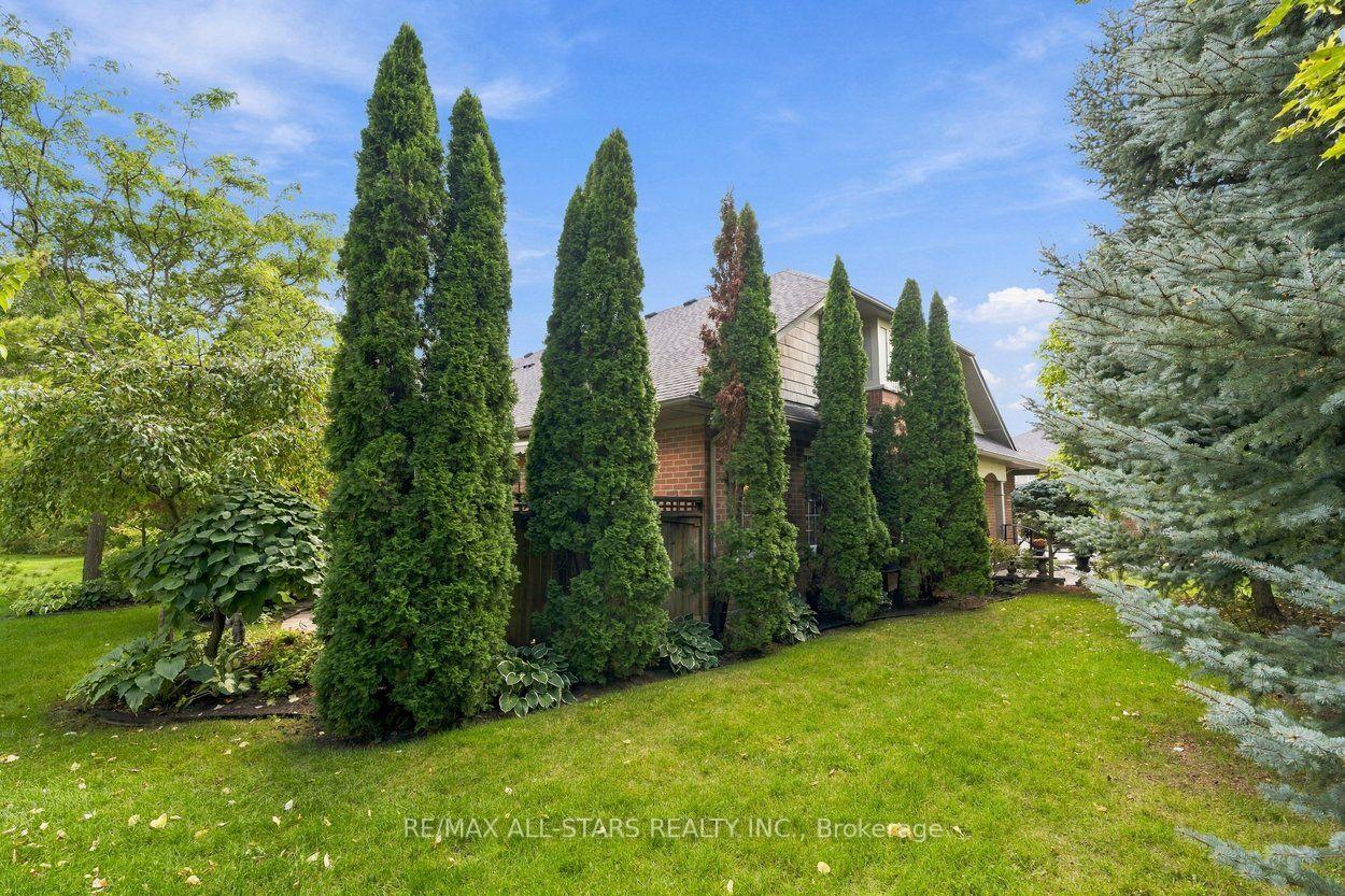 111 Lakeside Vista Way