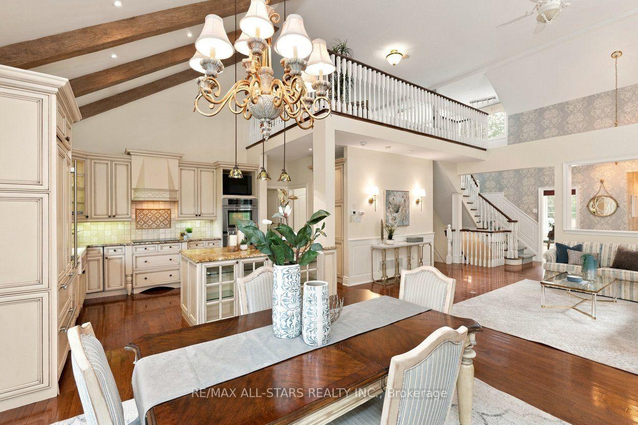 111 Lakeside Vista Way