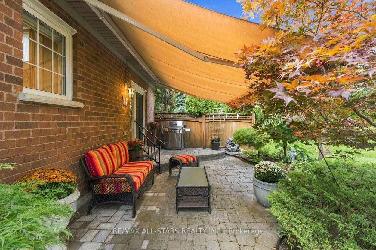 111 Lakeside Vista Way