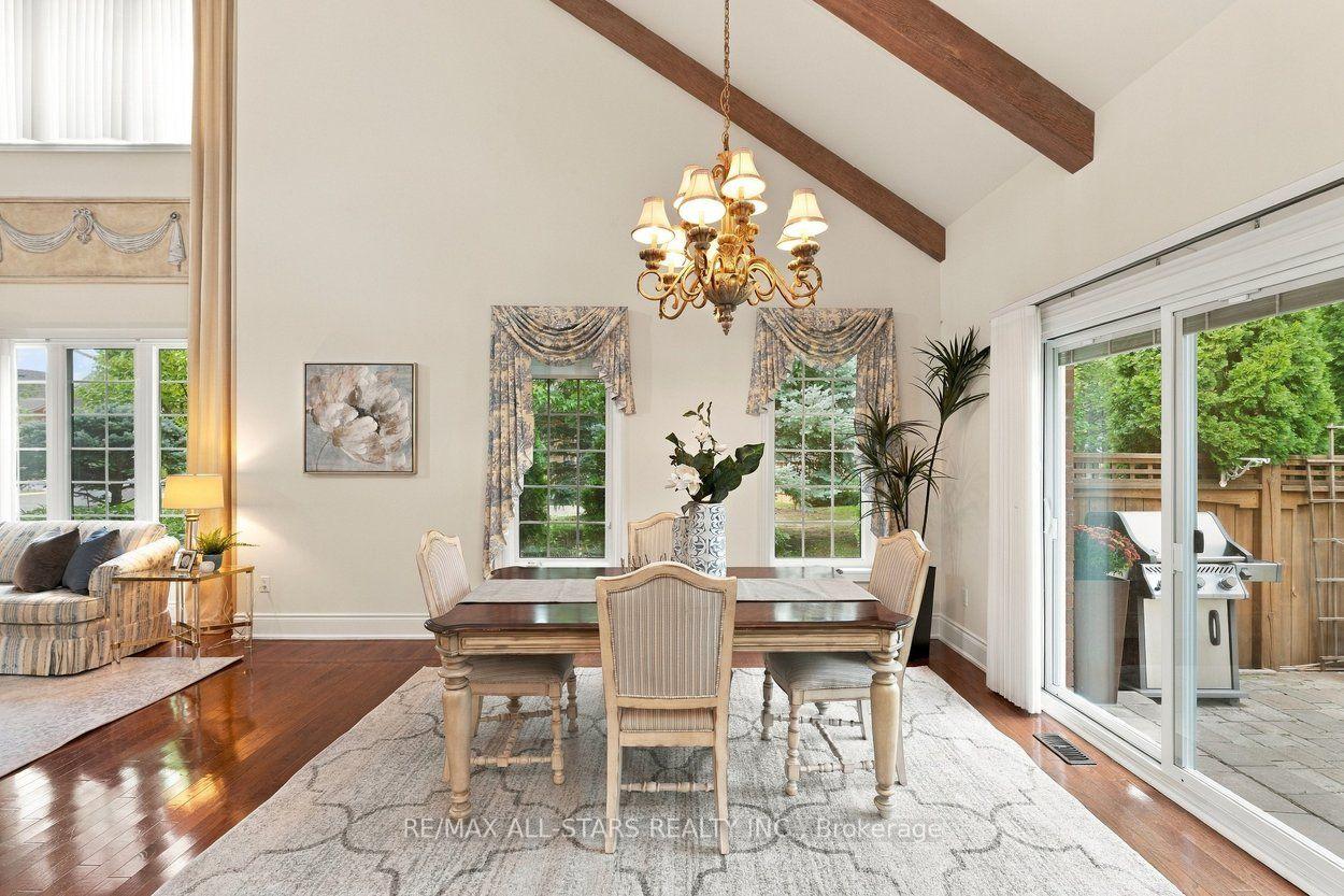 111 Lakeside Vista Way